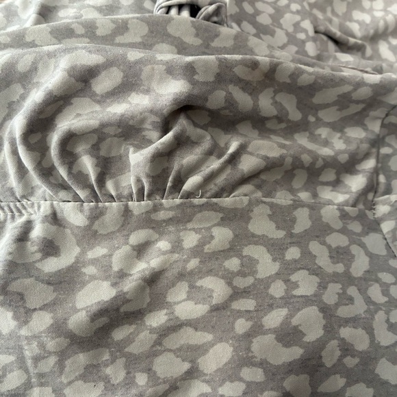 Rene Rofe Grey Animal Print Robe & Chemise Sleep Set M - Picture 10 of 10